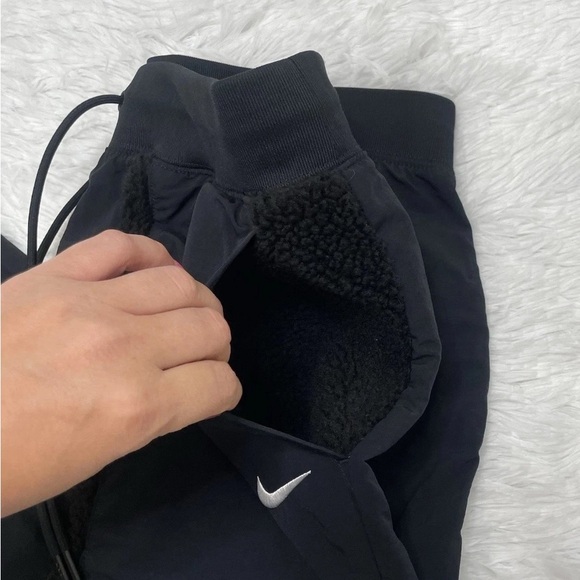 Nike Sportswear Essential Woven Black Pants Women’s Size L Large Joggers DQ6809 - Picture 9 of 11